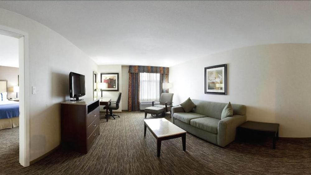 Holiday Inn Hotel & Suites Surrey East - Cloverdale By Ihg Zewnętrze zdjęcie
