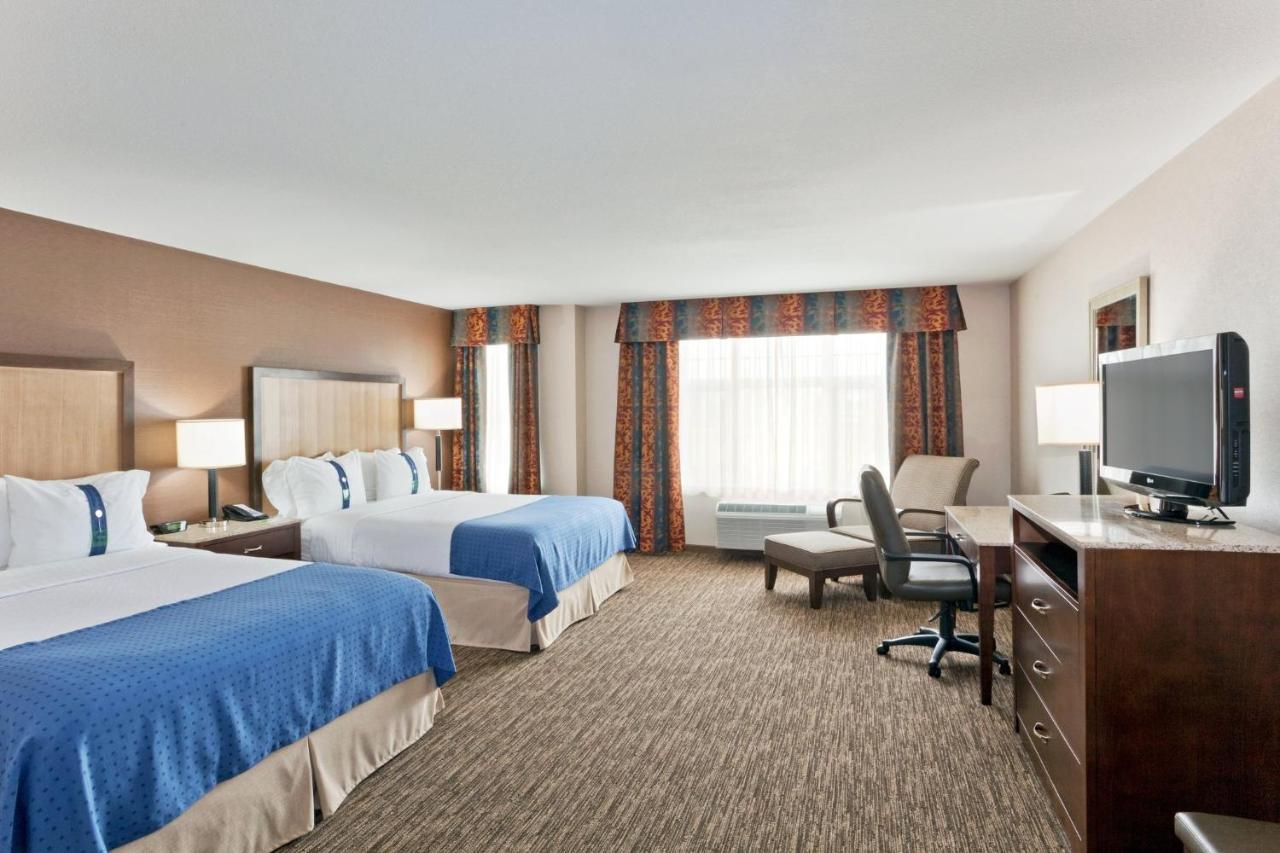 Holiday Inn Hotel & Suites Surrey East - Cloverdale By Ihg Zewnętrze zdjęcie