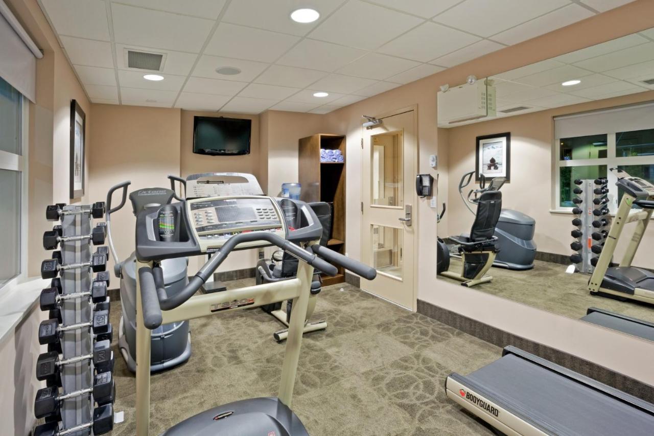 Holiday Inn Hotel & Suites Surrey East - Cloverdale By Ihg Zewnętrze zdjęcie