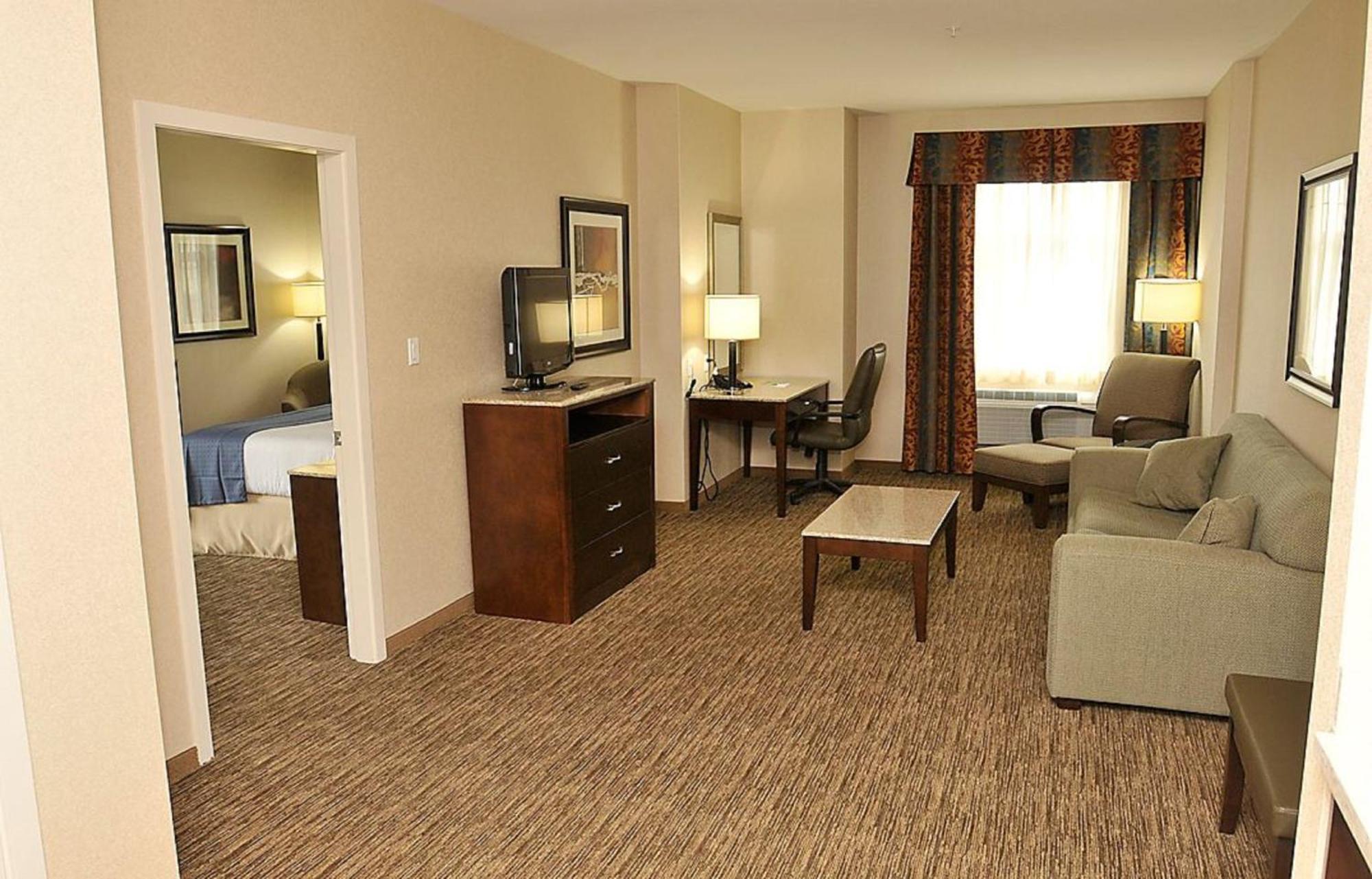 Holiday Inn Hotel & Suites Surrey East - Cloverdale By Ihg Zewnętrze zdjęcie