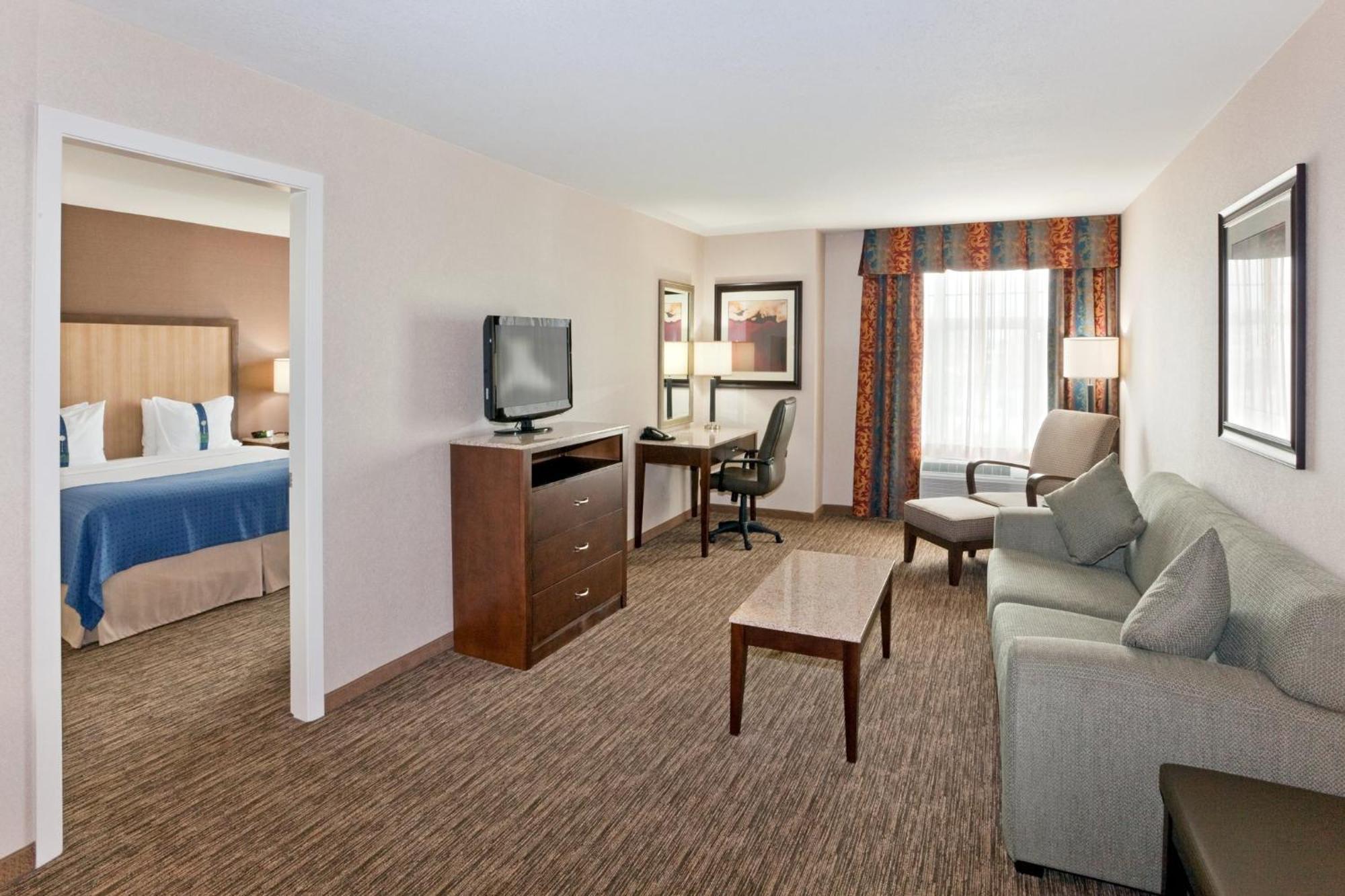 Holiday Inn Hotel & Suites Surrey East - Cloverdale By Ihg Zewnętrze zdjęcie