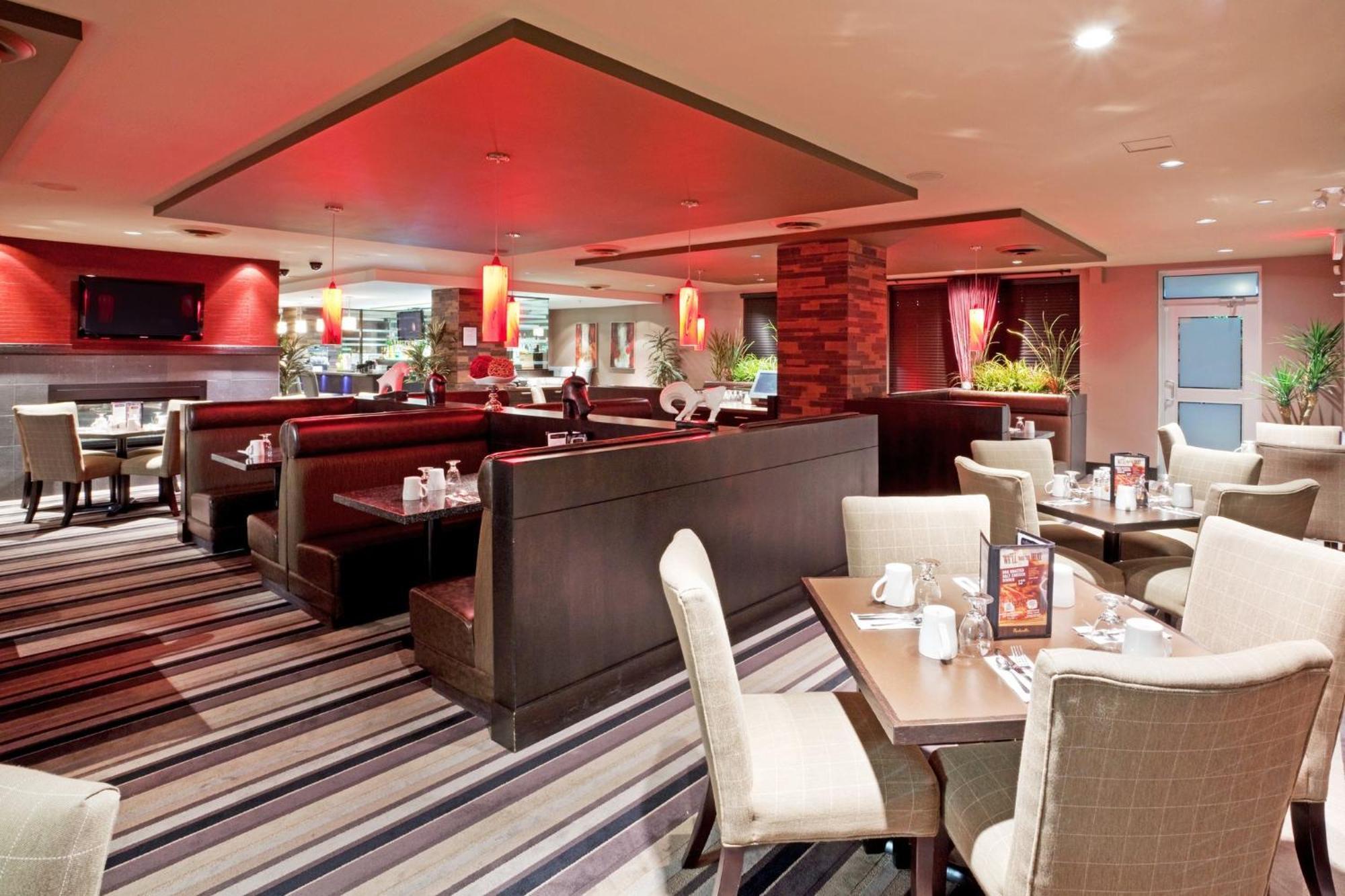 Holiday Inn Hotel & Suites Surrey East - Cloverdale By Ihg Zewnętrze zdjęcie