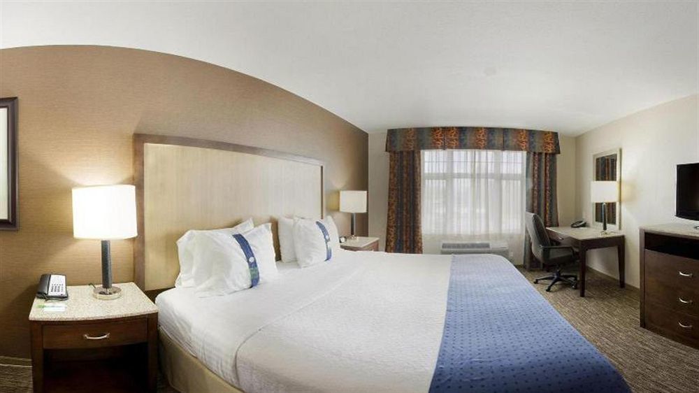 Holiday Inn Hotel & Suites Surrey East - Cloverdale By Ihg Zewnętrze zdjęcie