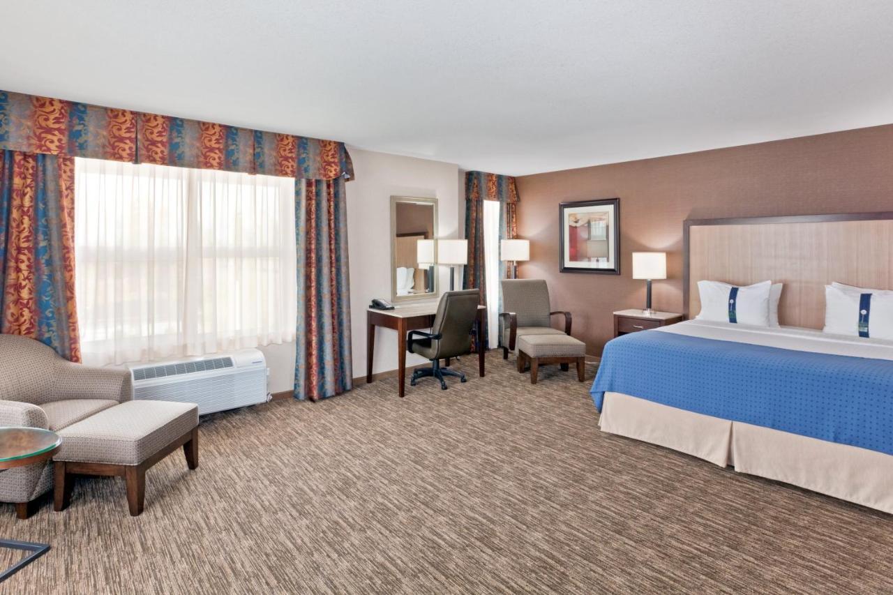 Holiday Inn Hotel & Suites Surrey East - Cloverdale By Ihg Zewnętrze zdjęcie